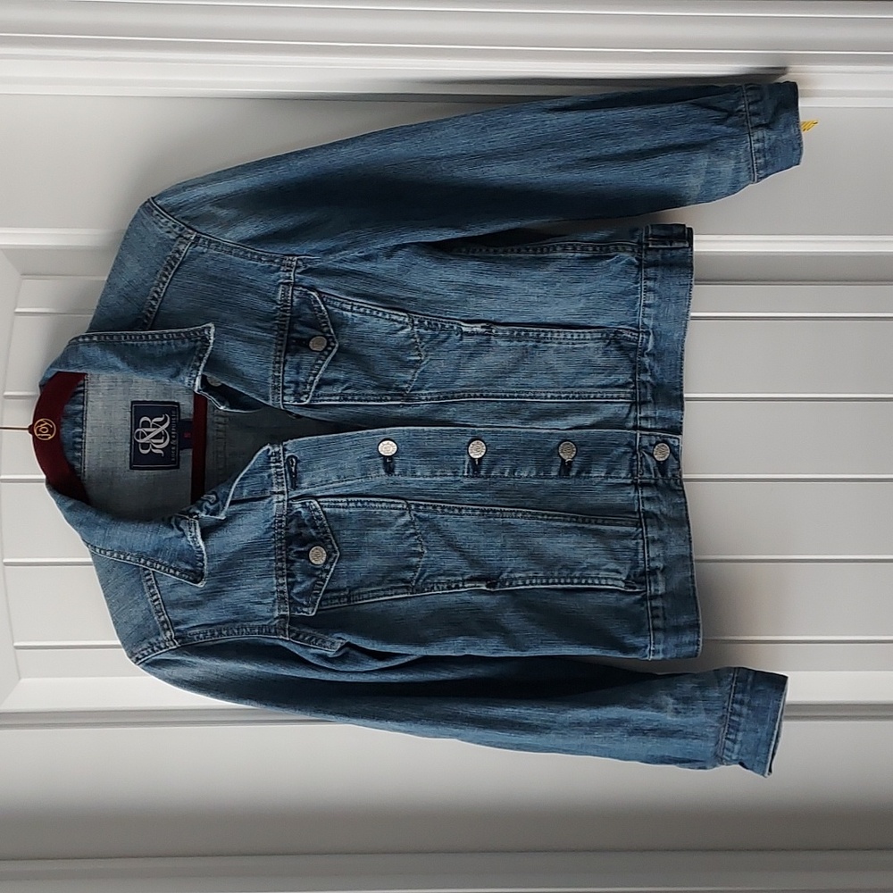 NWOT Women's Rock & Republic Washed Distressed Jean Jacket Size S